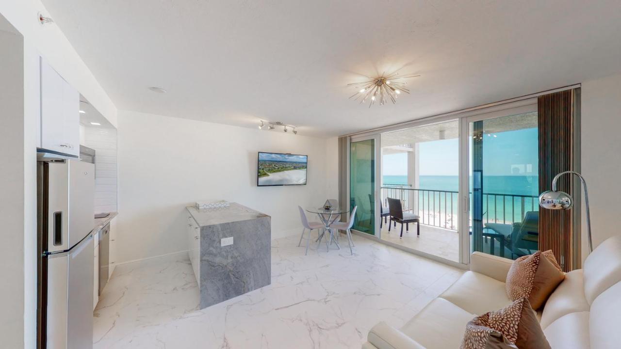 Totally Renovated Beachfront Condo At Apollo! Marco Island Buitenkant foto
