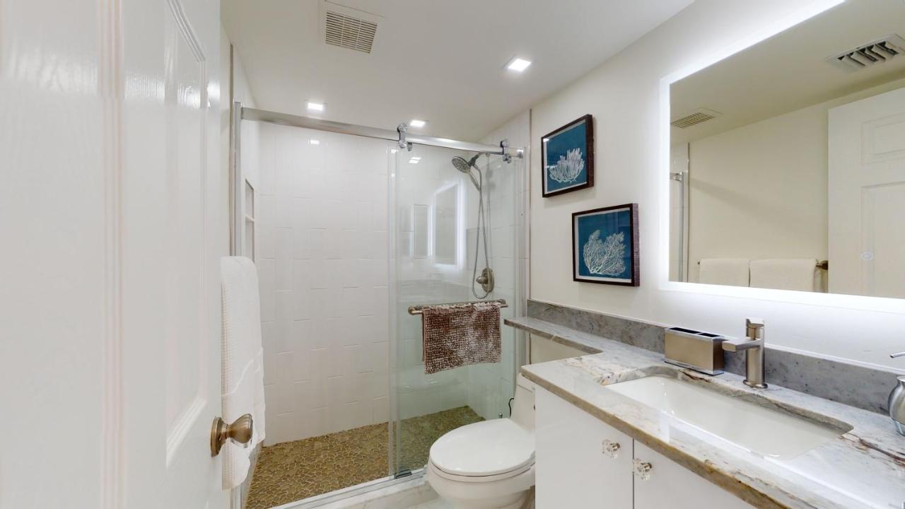 Totally Renovated Beachfront Condo At Apollo! Marco Island Buitenkant foto