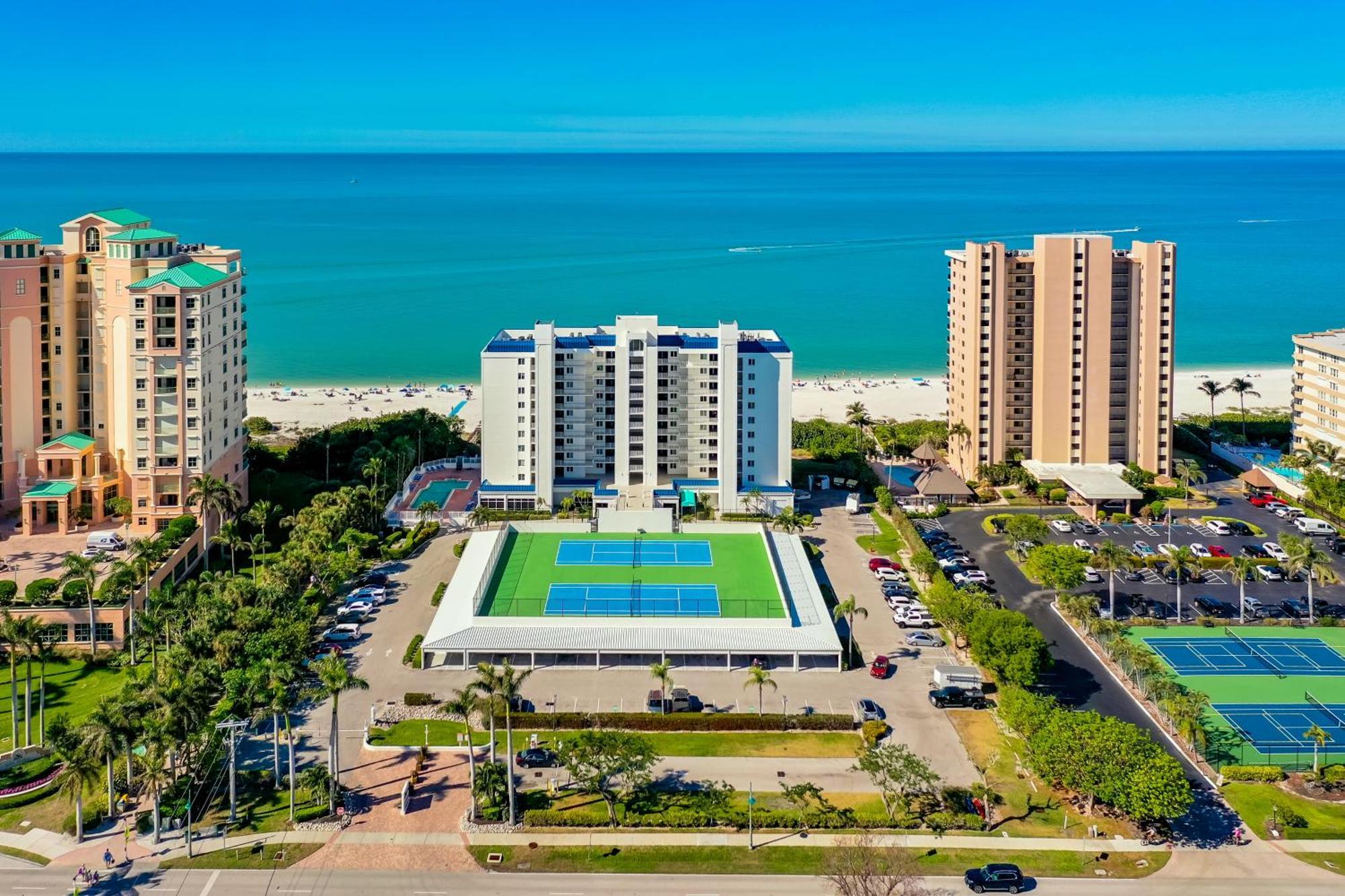Totally Renovated Beachfront Condo At Apollo! Marco Island Buitenkant foto