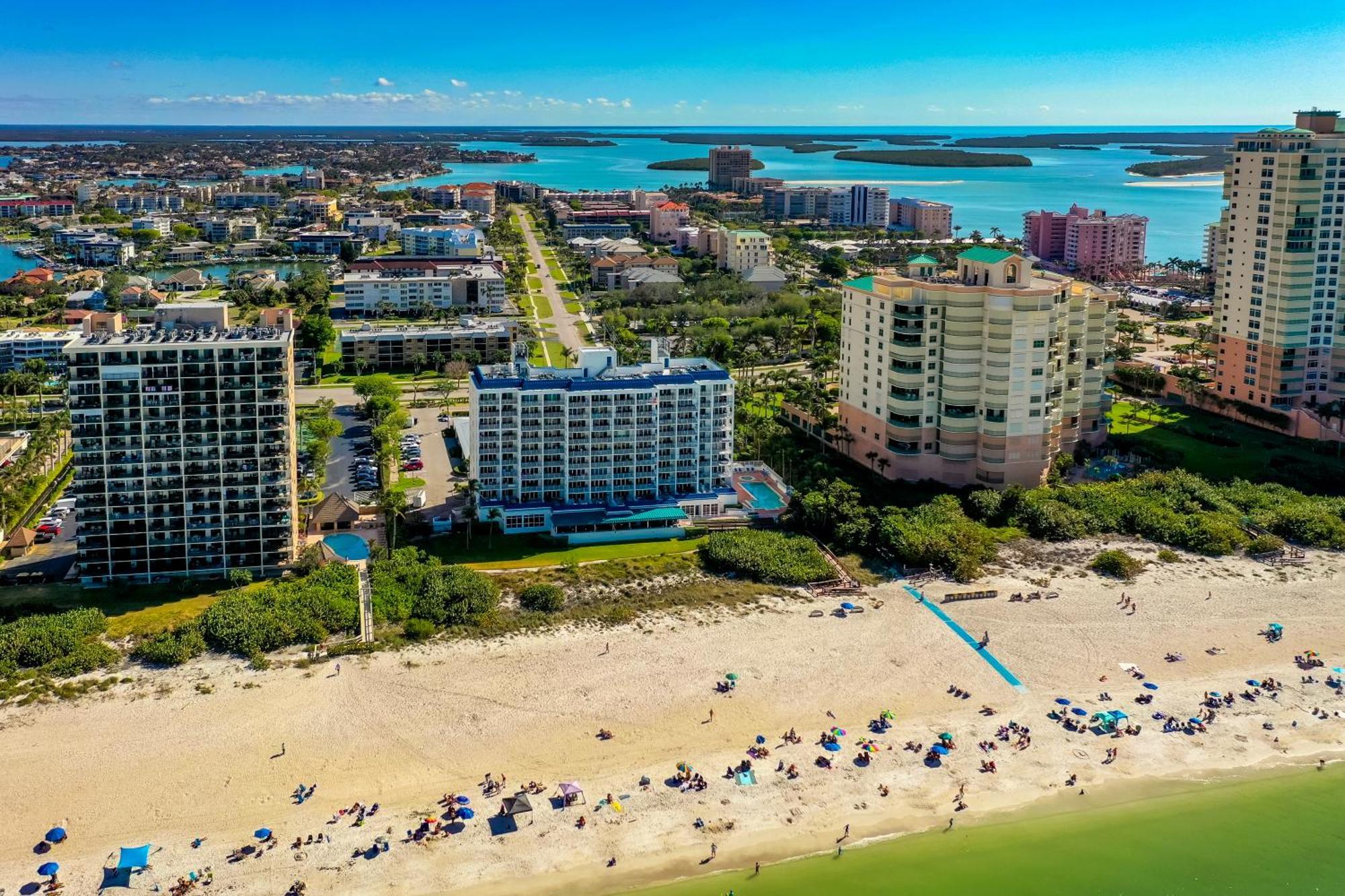 Totally Renovated Beachfront Condo At Apollo! Marco Island Buitenkant foto